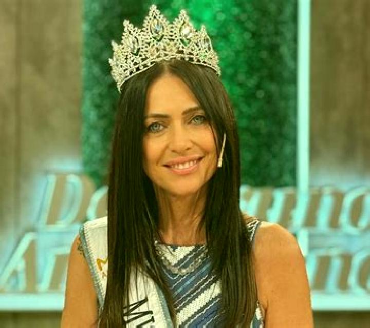 Abril 2 Vilada escort