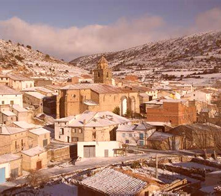 Abril Monterde de Albarracin escort