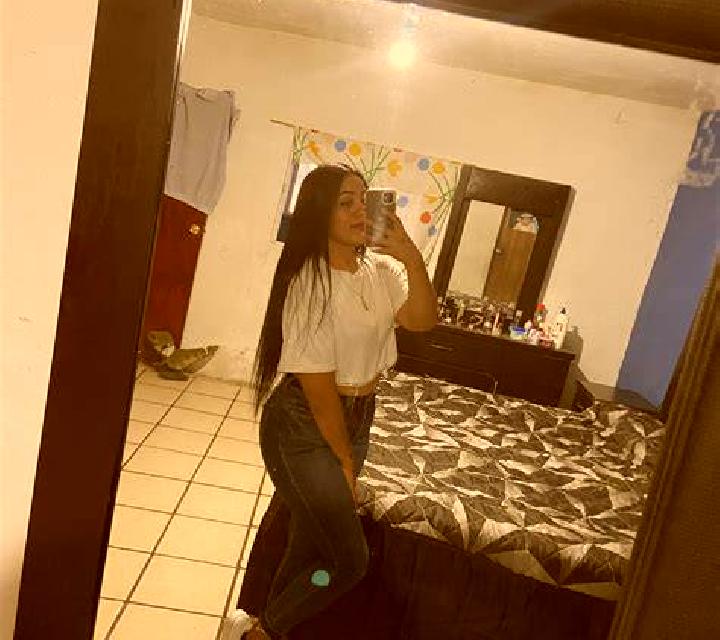 Adriana Murillo el Cuende escort