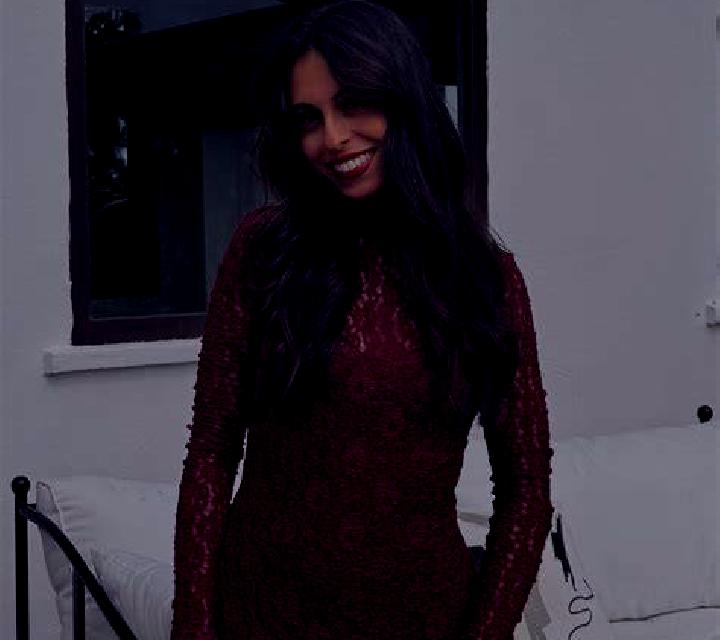 Adriana Muxika escort