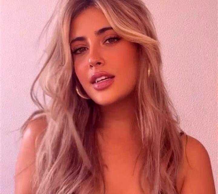 Alba 2 Asin escort
