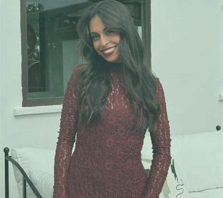 Alba Nolay escort