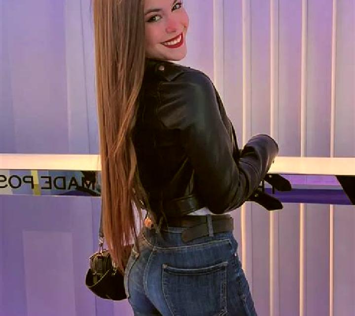 Alba Salobre escort