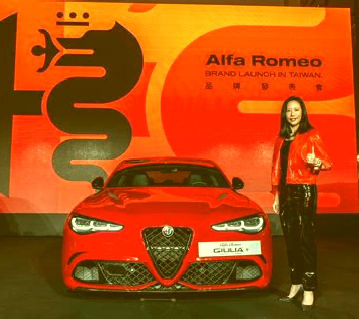 Alba Trasmiras escort