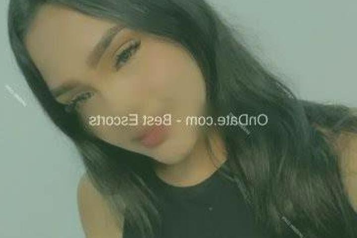 Andrea 2 Tolocirio escort