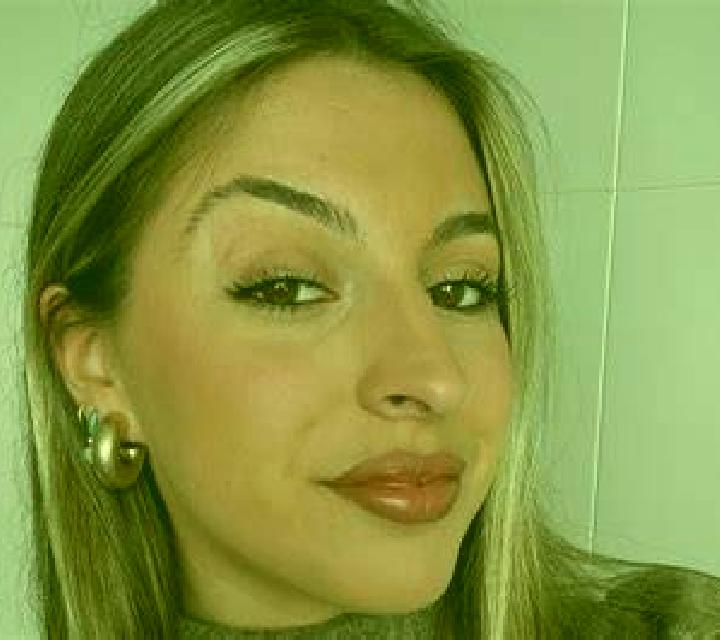 Andrea Bujalaro escort