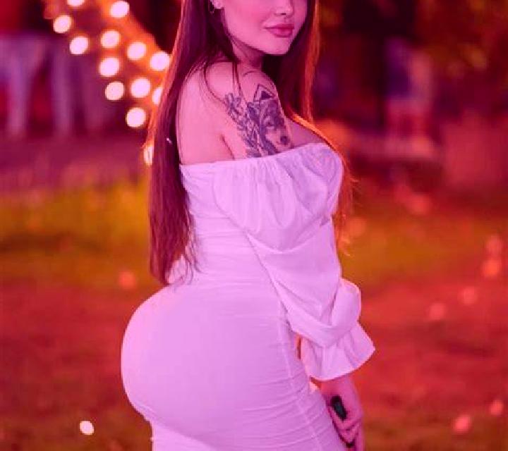 Beatriz Ruesca escort