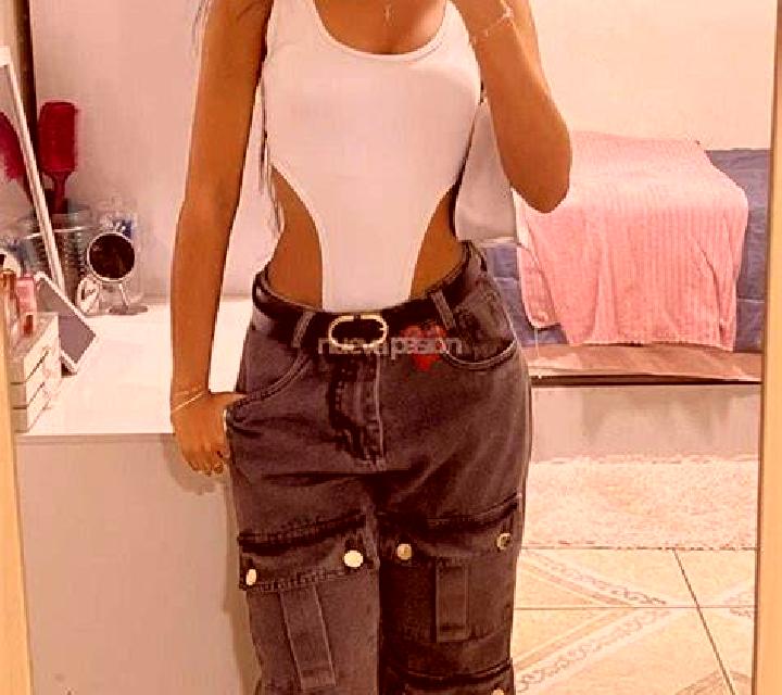 Camila Velez de Benaudalla escort