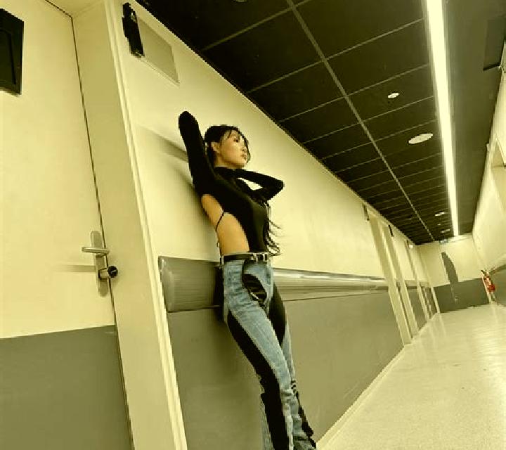 Camila Villavelayo escort