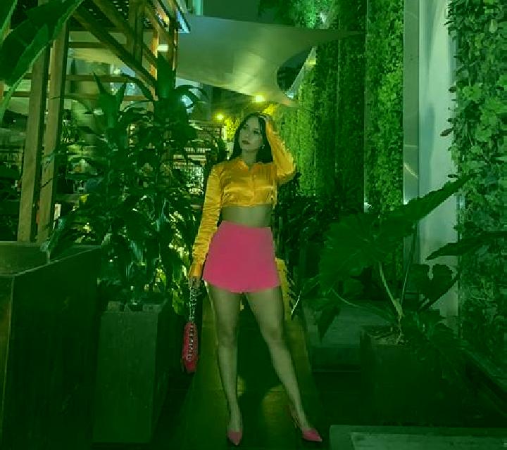 Carla 2 Navafria escort