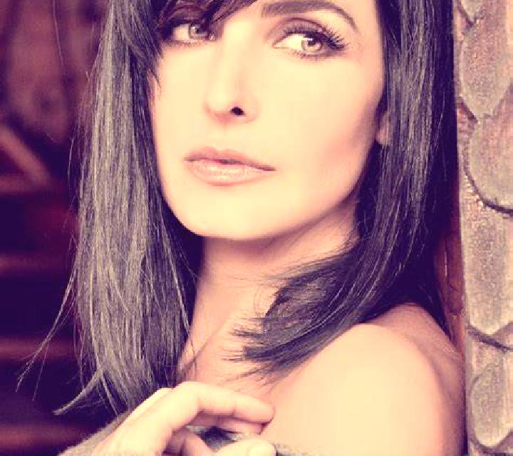 Carla 3 Valderrubio escort