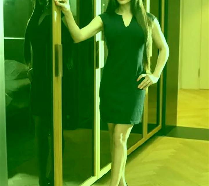 Carmen Ibdes escort