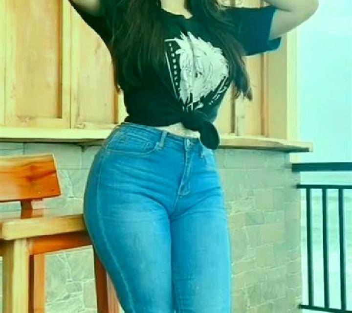 Cayetana 3 Aitona escort