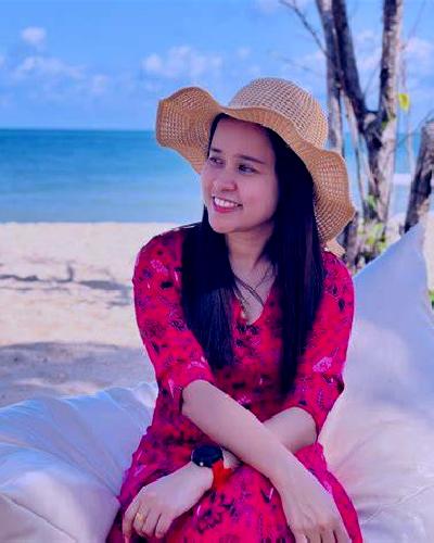 Cecilia Castilruiz escort