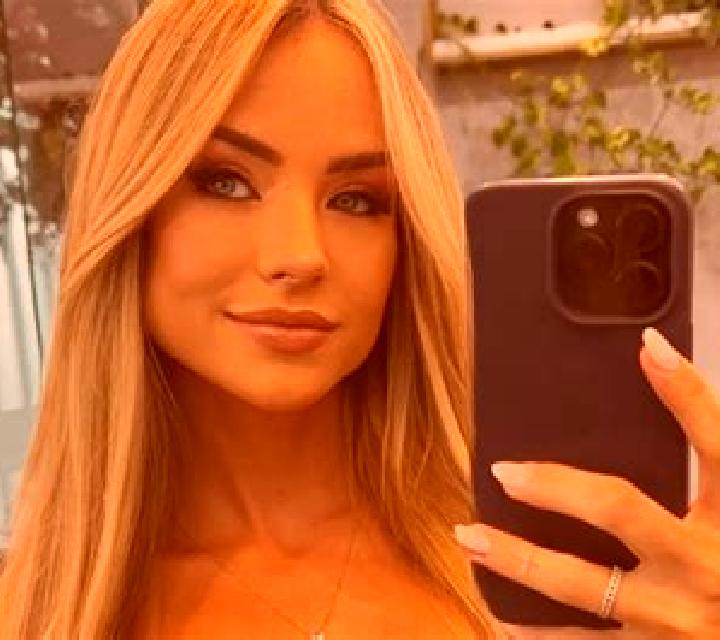 Cecilia Muro del Alcoy escort