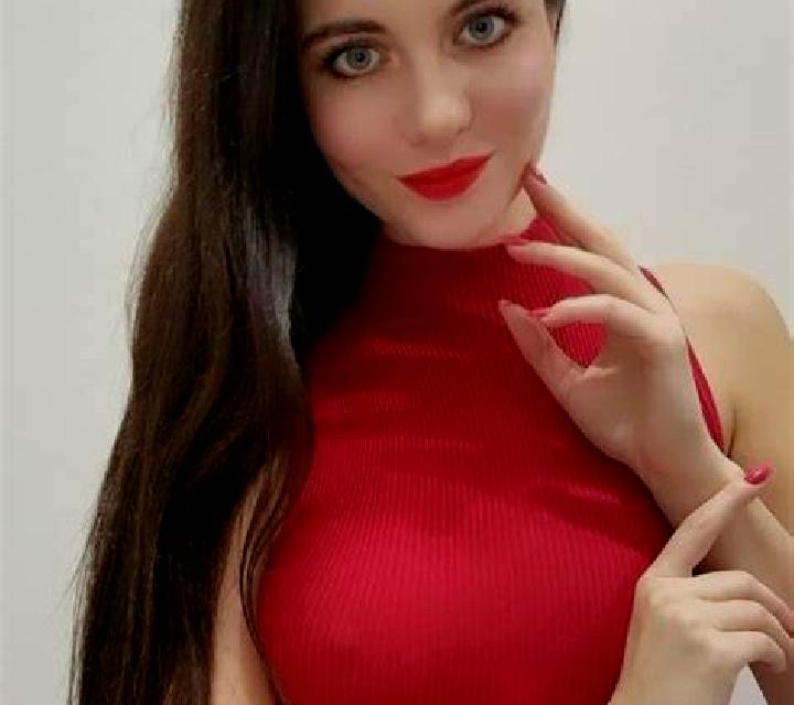 Cecilia Sotillo de la Adrada escort