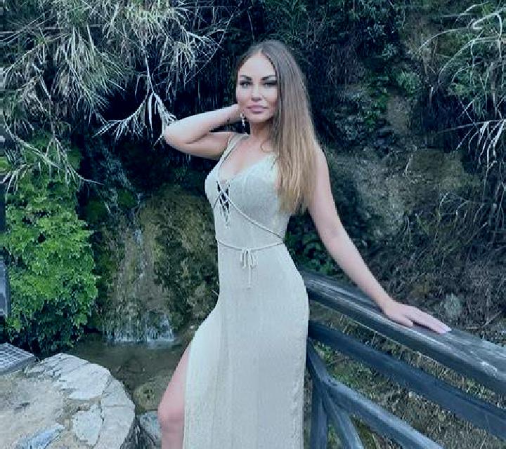 Cielo 2 Tejadillos escort