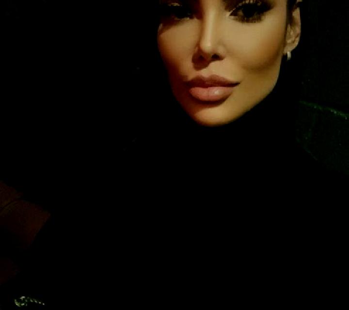 Cielo Ojos Negros escort