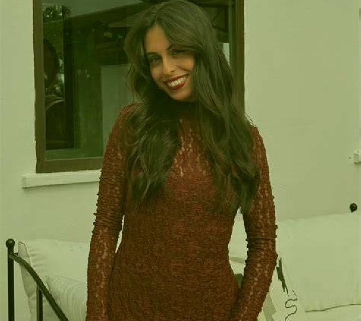 Claudia Valderrobres escort