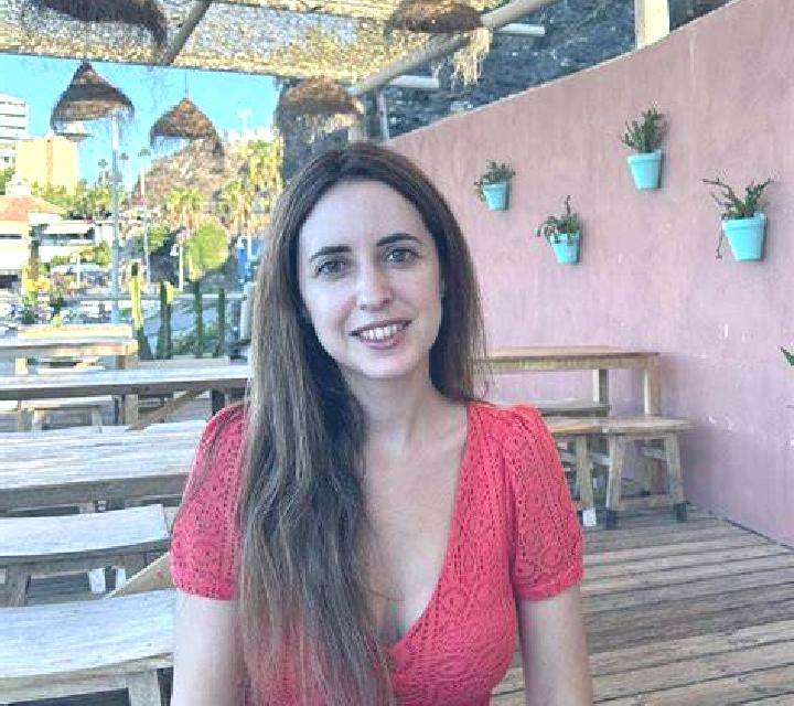 Cristina Olvera escort