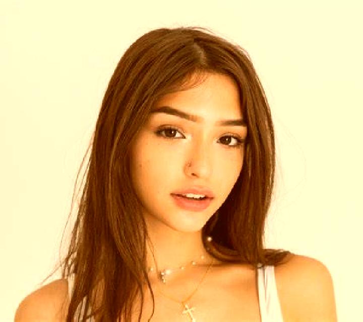 Daniela Navas del Rey escort