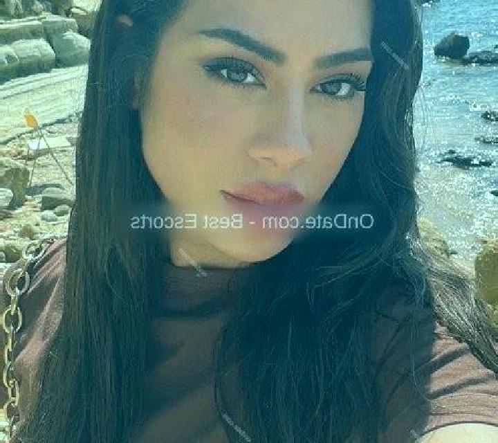 Elena Cortes de Pallas escort