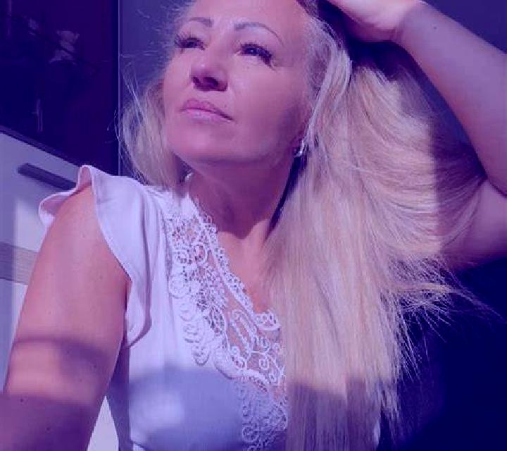 Emilia 2 Cuadros escort