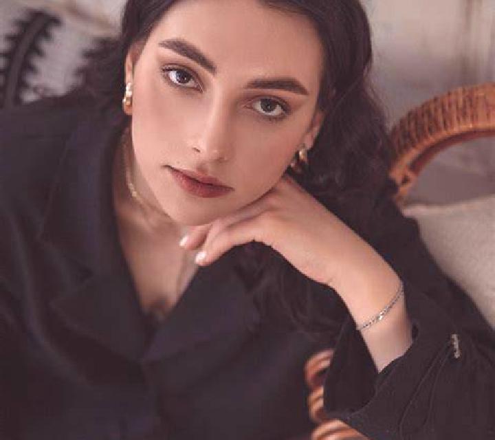 Emilia Dicastillo escort
