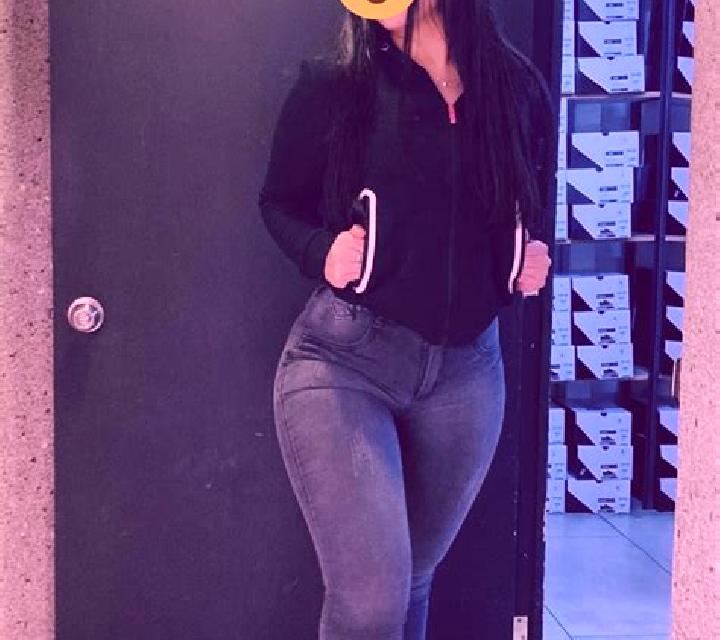 Emilia Tenebron escort