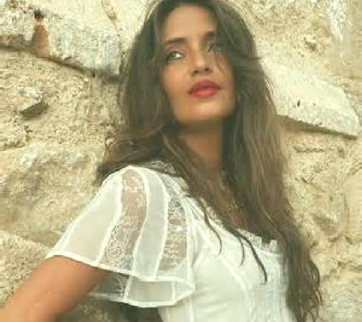 Estrella Fuente-Tojar escort