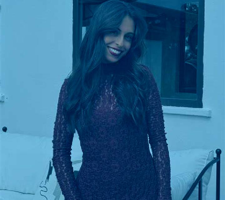 Gabriela 3 Artes escort