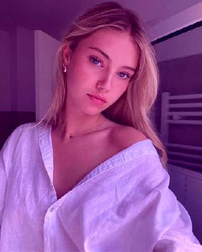 Giulia 2 Alba de Yeltes escort