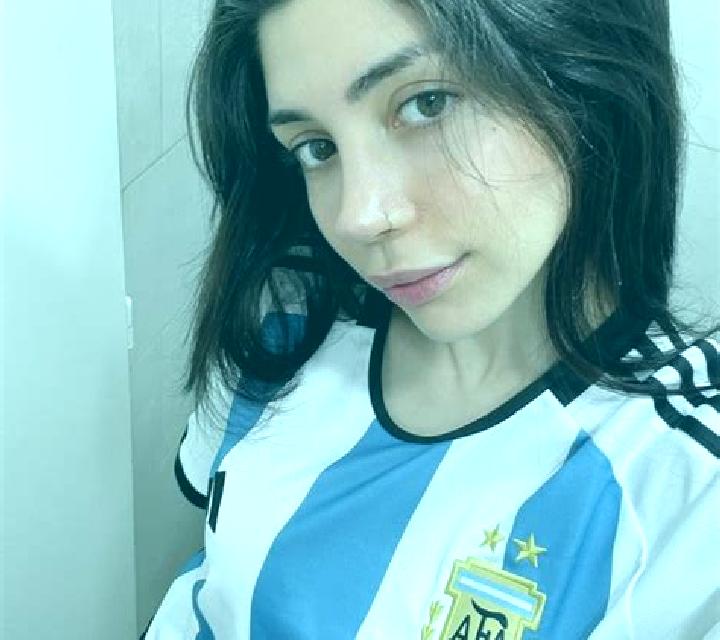 Giulia 3 Moriscos escort