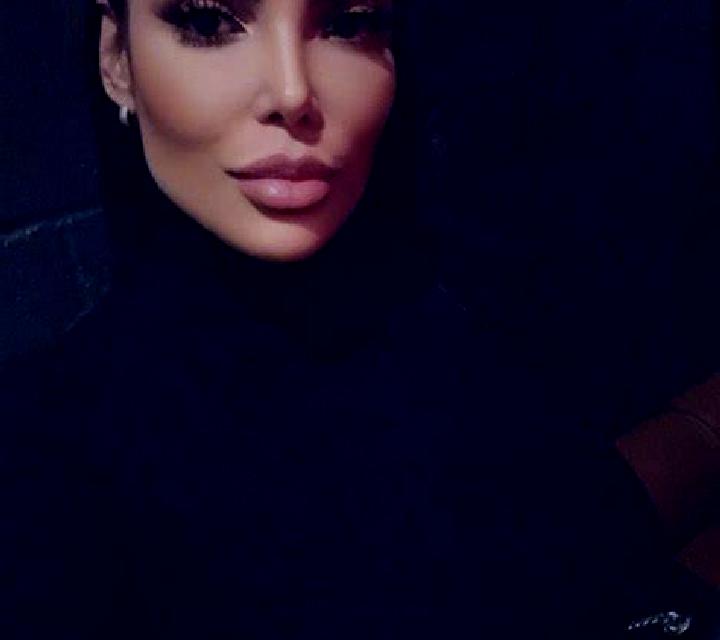 Giulia Abrucena escort
