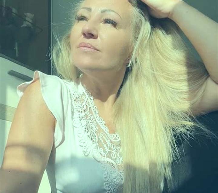 Giulia Moraleda de Zafayona escort