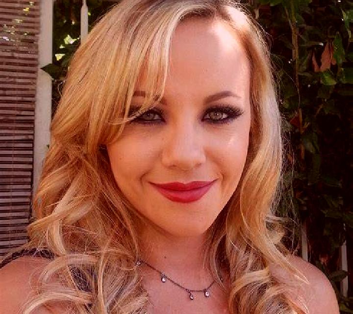 Irene Puente la Reina de Jaca escort