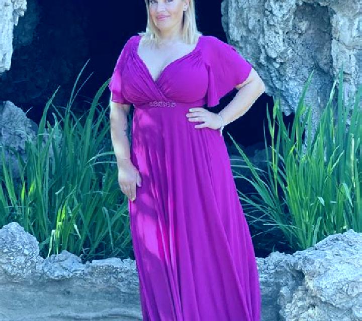 Isabela 2 Sellent escort
