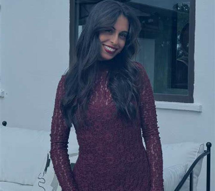 Jade 2 Almenar escort