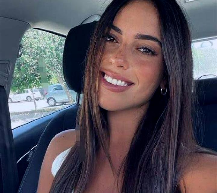 Jade 2 Bonar escort
