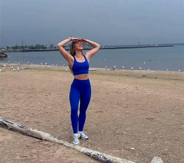 Jade 2 L Enova escort