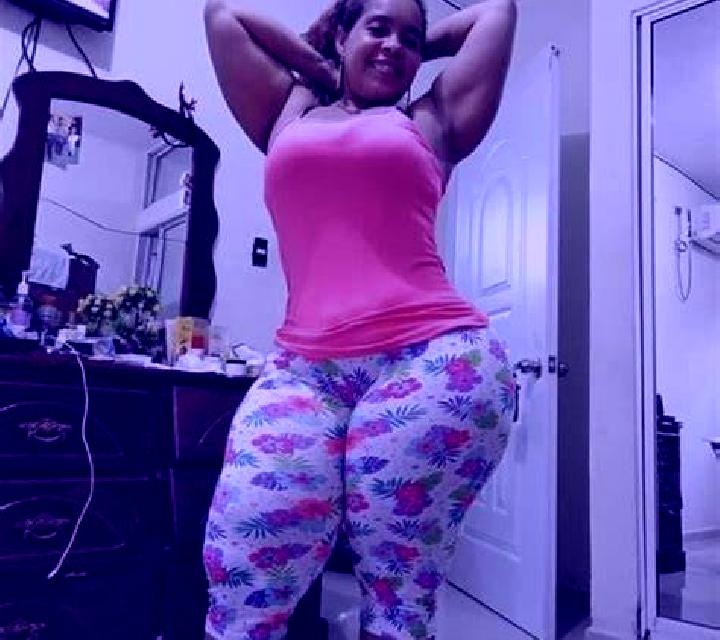 Josefina Valdearenas escort