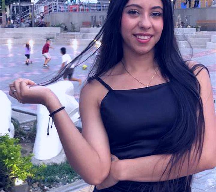 Julia 2 Escopete escort