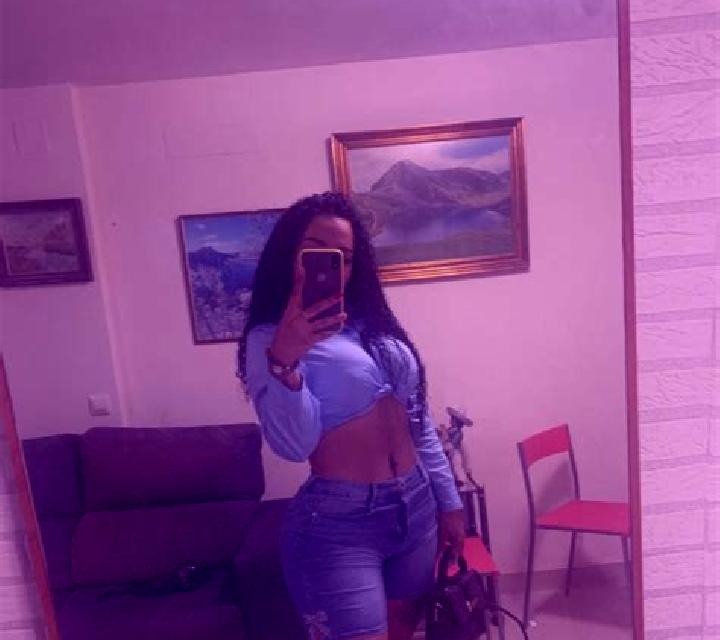 Julia 3 Ataun escort