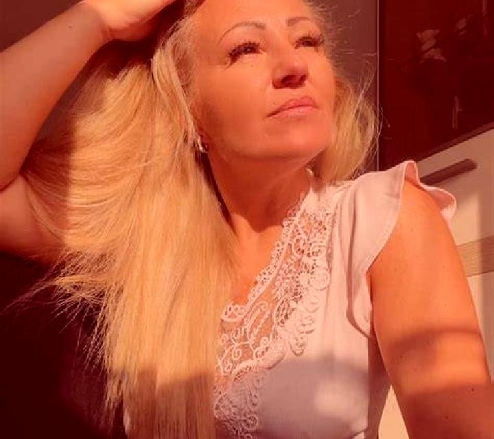 Julia 3 L Alcudia de Crespins escort
