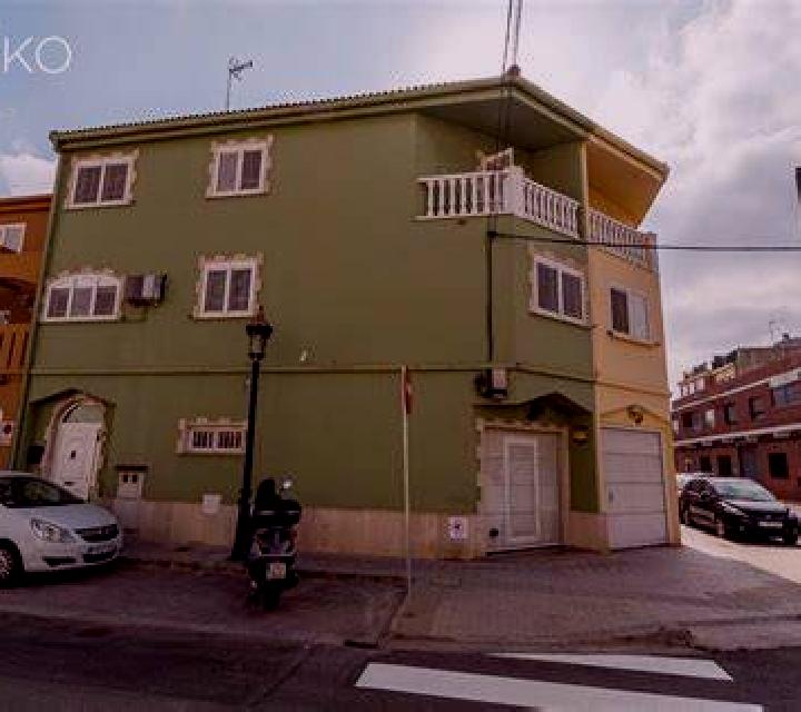 Laia 2 Cazurra escort