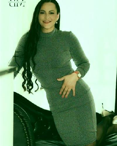 Lola 2 Mula escort