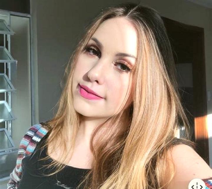 Lola 3 La Parrilla escort