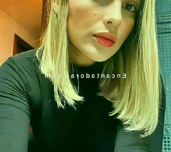 Lola Cervo escort