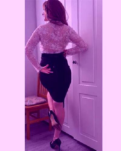 Lorena 2 Santa Lucia escort