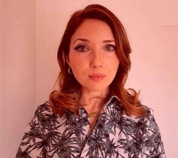 Lorena Zaratamo escort